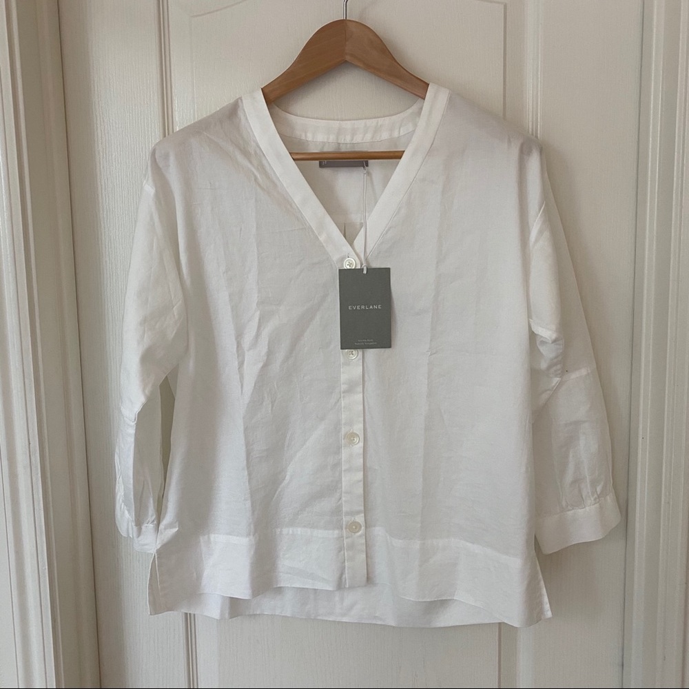 Everlane lantern top
